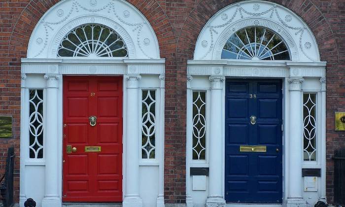 puzzle Portes presque jumelles, Portes irlandaises à Dublin