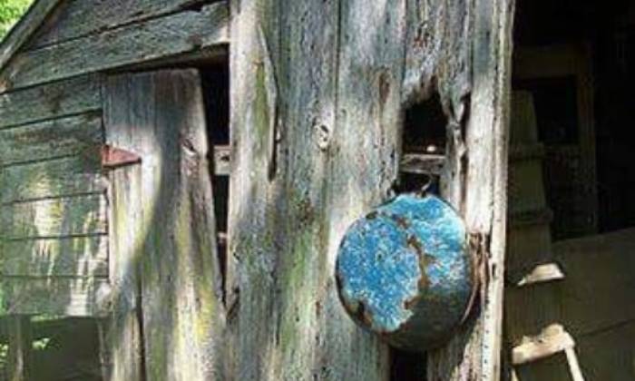 Puzzle gratuit grange & vieille bassine dans la catégorie Divers & Curiosités jouable de 24 à 120 pièces.