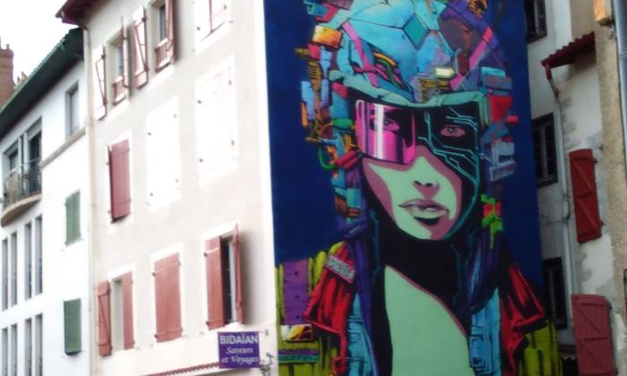 puzzle street art à BAYONNE, art sur façade immeuble