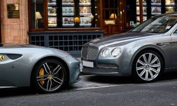 Puzzle Ferrari versus Bentley - catégorie Véhicules & Transports, puzzle gratuit en ligne