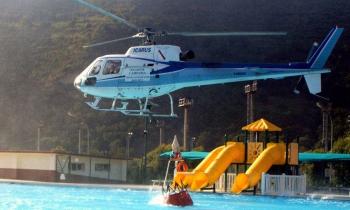 8679 | Hélicoptère bombardier d'eau - Hélicoptère bombardier d'eau