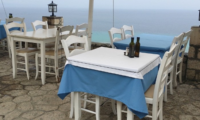 puzzle Terrasse de restaurant, terrasse de restaurant en Grèce