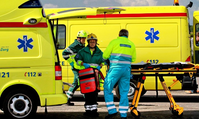 Puzzle gratuit Ambulances et médecins dans la catégorie Divers & Curiosités jouable de 24 à 120 pièces.