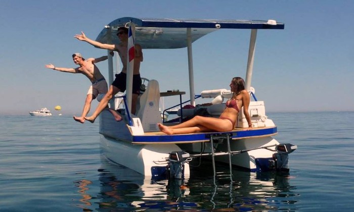 Puzzle gratuit BATEAU dans la catégorie Véhicules & Transports jouable de 24 à 120 pièces.