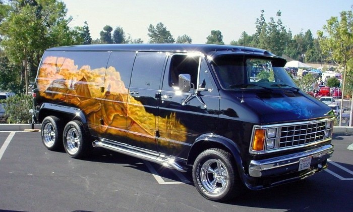 Puzzle gratuit CHEVY 6 ROUES dans la catégorie Véhicules & Transports jouable de 24 à 120 pièces.