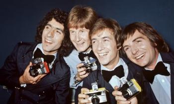 Puzzle Merci Les Charlots - catégorie Chanteuses & Chanteurs, puzzle gratuit en ligne