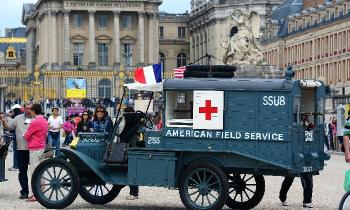 Puzzle 14709 - Camion sanitaire américain