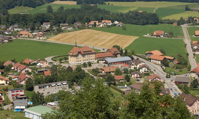 Puzzle gratuit Gruyères - Suisse dans la catégorie Villes & Monuments jouable de 24 à 120 pièces.