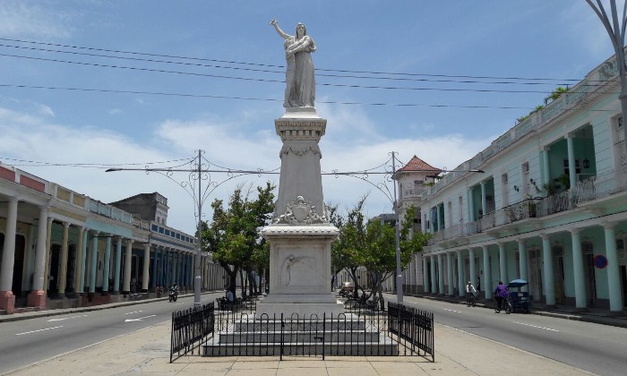 Puzzle gratuit Mariana Grajales Cuello dans la catégorie Villes & Monuments jouable de 24 à 120 pièces.