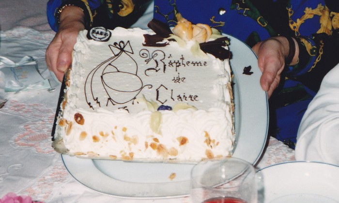 Puzzle gratuit Gateau de baptême dans la catégorie Divers & Curiosités jouable de 24 à 120 pièces.