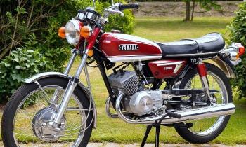 Puzzle YAMAHA 125 YAS3 - catégorie Véhicules & Transports, puzzle gratuit en ligne