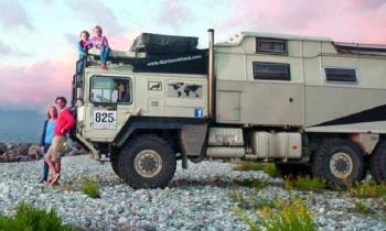 Puzzle CAMION D'EXPEDITION - catégorie Véhicules & Transports, puzzle gratuit en ligne