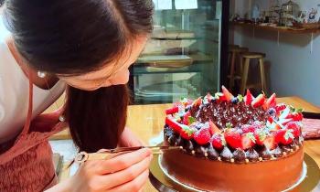 15389 | beaucoup de raffinement - et si rapidement mangé, sans certainement penser à ce raffinement !!