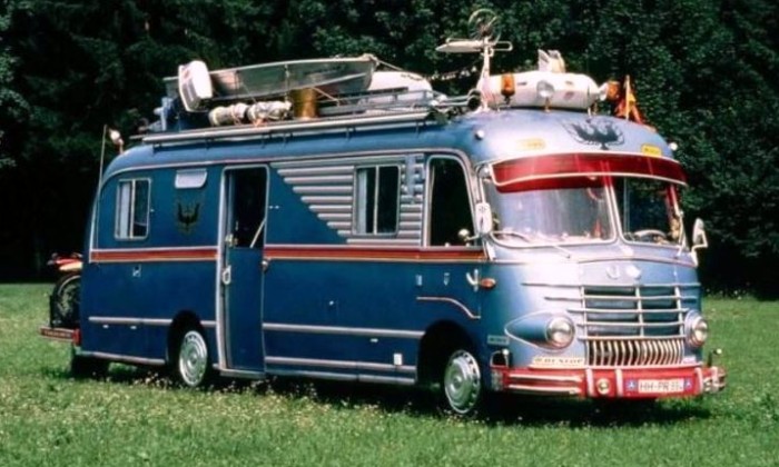 Puzzle gratuit 1992 AIRSTREAM 350 CAMPING dans la catégorie Véhicules & Transports jouable de 24 à 120 pièces.