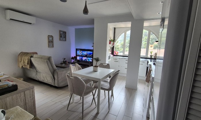 Puzzle gratuit Mignon dans la catégorie Villes & Monuments jouable de 24 à 120 pièces.