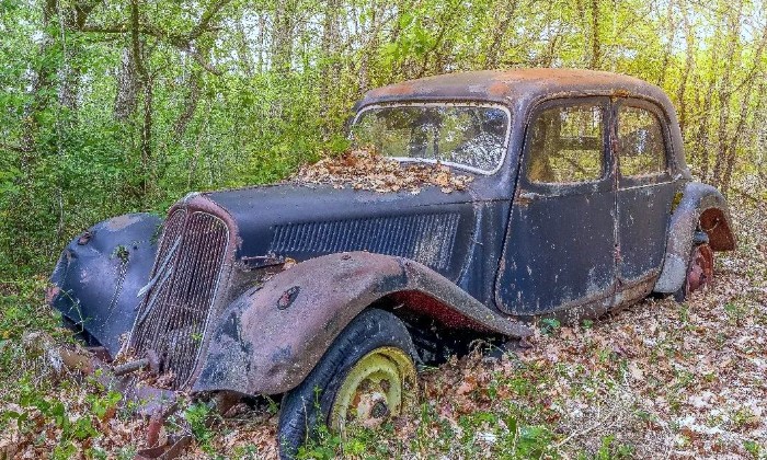 Puzzle gratuit CITROËN TRACTION dans la catégorie Véhicules & Transports jouable de 24 à 120 pièces.