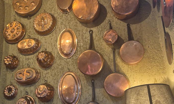 Puzzle gratuit Moules en cuivre anciens dans la catégorie Cuisine & Gastronomie jouable de 24 à 120 pièces.