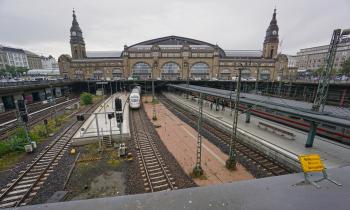 Puzzle Gare de Hambourg - catégorie Véhicules & Transports, puzzle gratuit en ligne