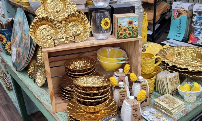 Puzzle gratuit Déco Tournesol dans la catégorie Divers & Curiosités jouable de 24 à 120 pièces.