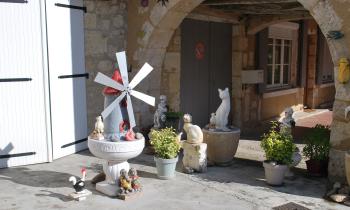 Puzzle Cour fleurie, Saint-Clar - catégorie Tableaux & Artistique, puzzle gratuit en ligne